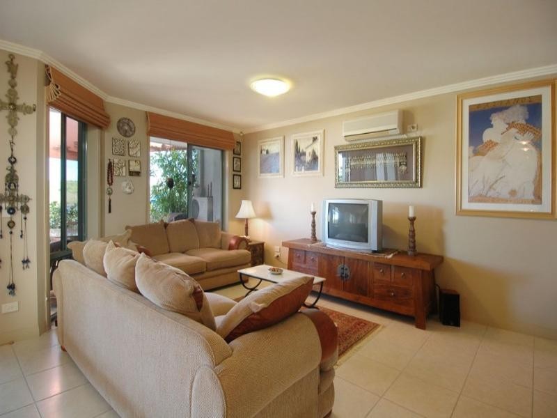 72 John Lund Drive, Hope Island QLD 4212