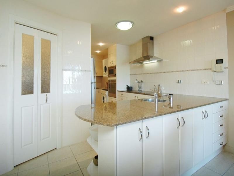 72 John Lund Drive, Hope Island QLD 4212