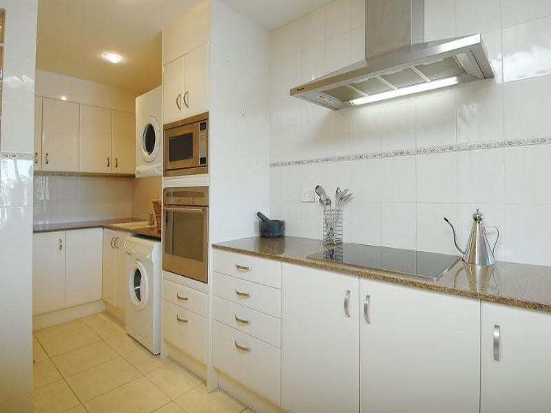 72 John Lund Drive, Hope Island QLD 4212