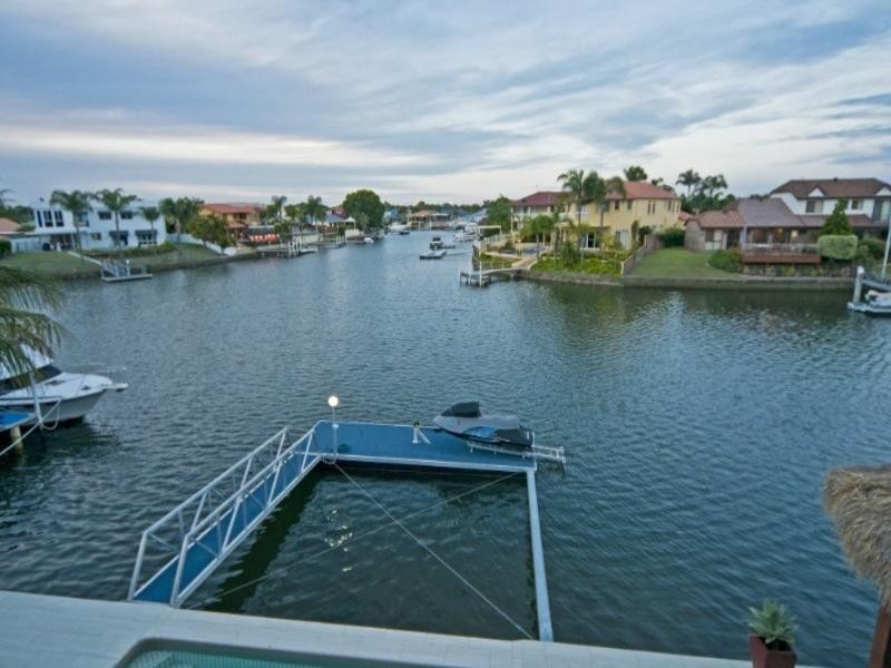 54 Cockleshell Court, Runaway Bay QLD 4216