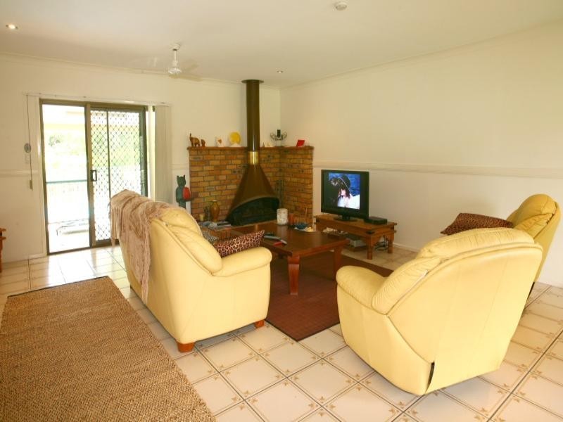 26 Hammond Drive, Gaven QLD 4211