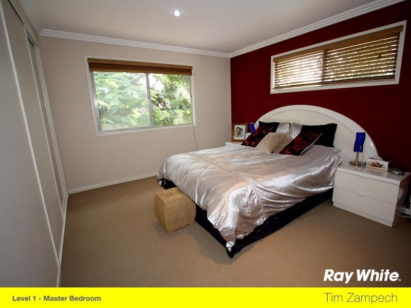 13 Algona Street, Labrador QLD 4215