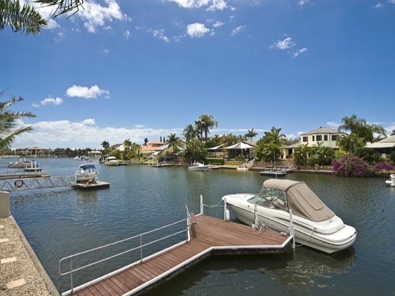 13 Nirvana Court, Runaway Bay QLD 4216
