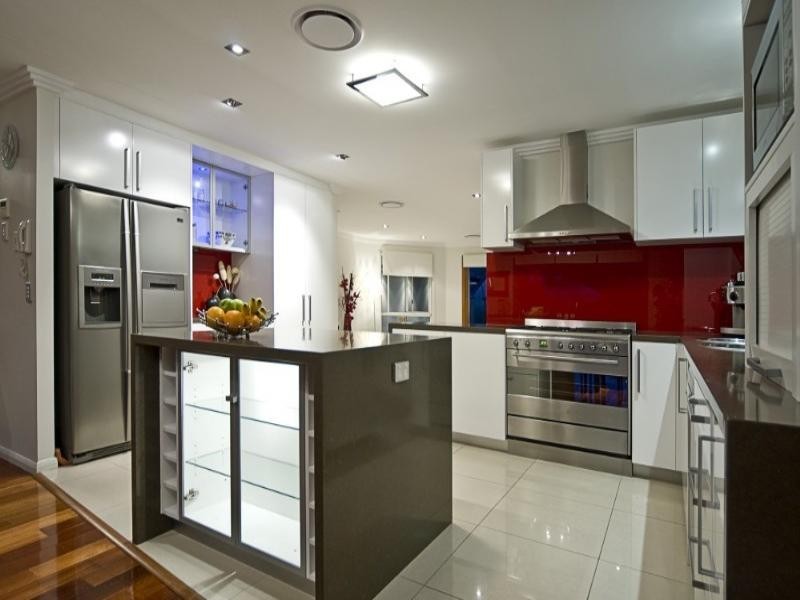 13 Nirvana Court, Runaway Bay QLD 4216