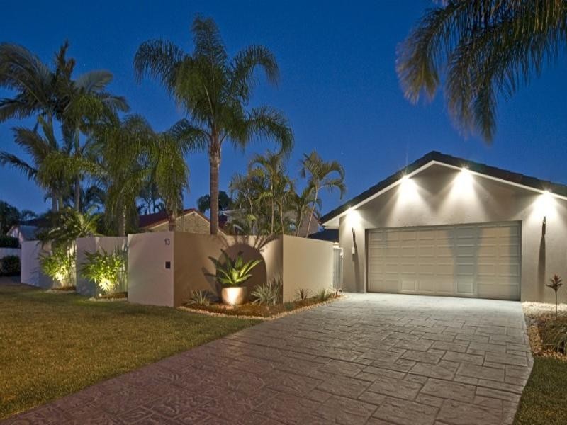 13 Nirvana Court, Runaway Bay QLD 4216