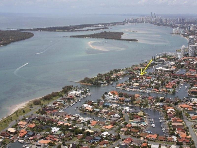 7 Jennifer Avenue, Runaway Bay QLD 4216