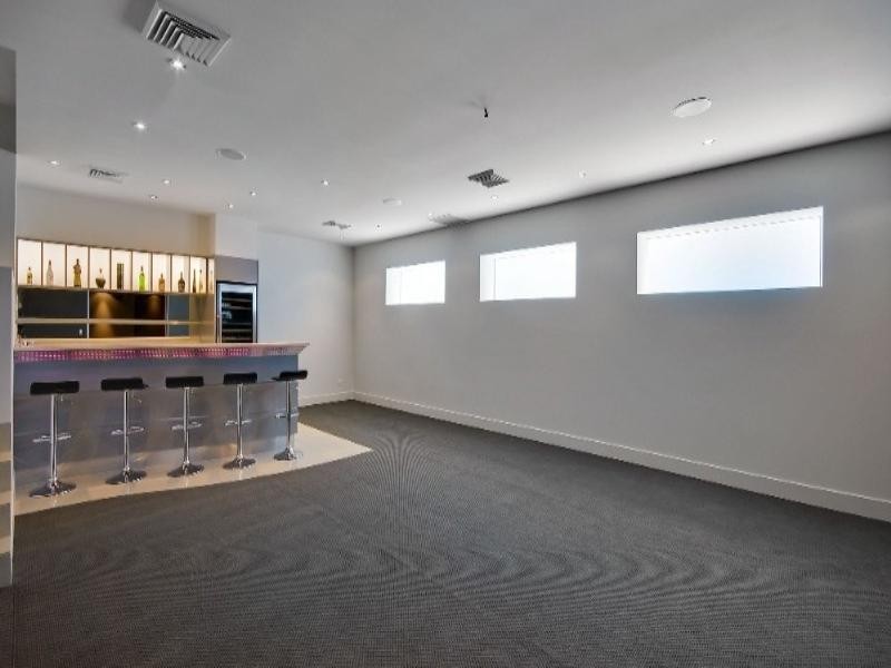 7309 Bayside Close, Sanctuary Cove QLD 4212