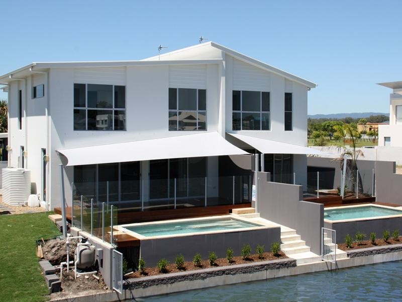 2/15 South Quay Drive, Biggera Waters QLD 4216