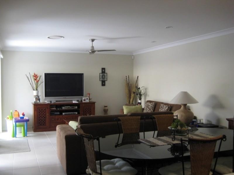 82A Compass Drive, Biggera Waters QLD 4216