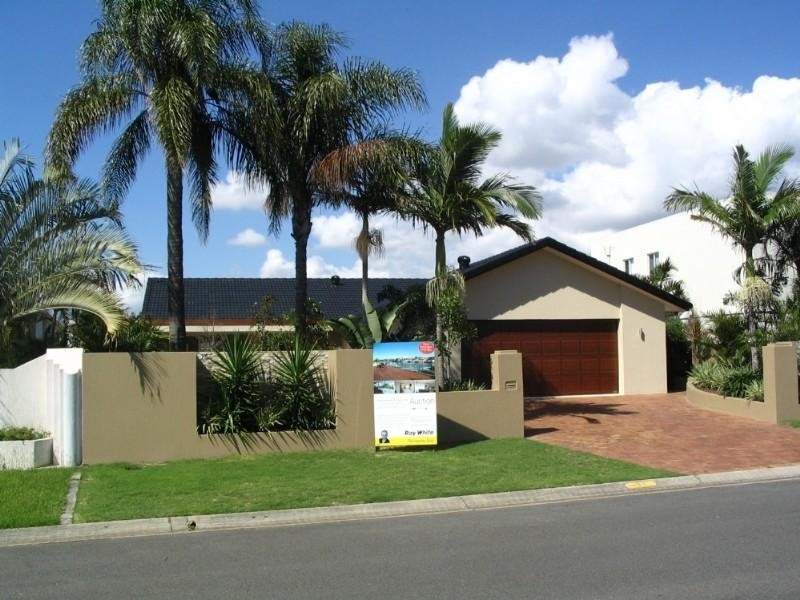 84 Sundance Way, Runaway Bay QLD 4216