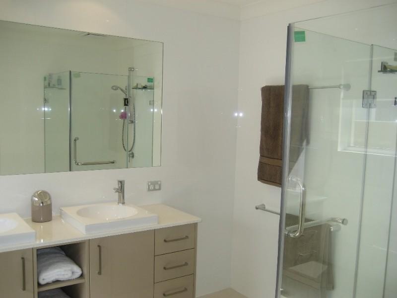 84 Sundance Way, Runaway Bay QLD 4216