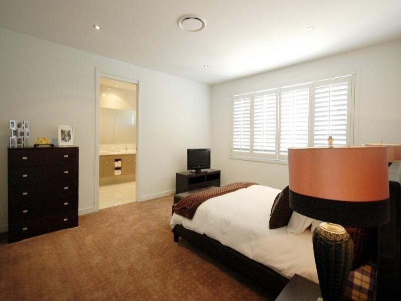 55 Compass Drive, Biggera Waters QLD 4216