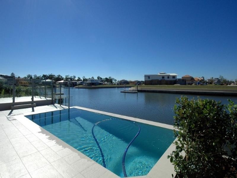 55 Compass Drive, Biggera Waters QLD 4216