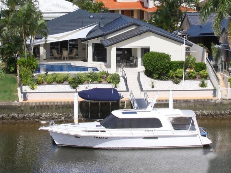 10 Midnight Court, Runaway Bay QLD 4216