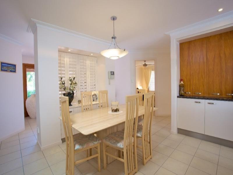 10 Midnight Court, Runaway Bay QLD 4216