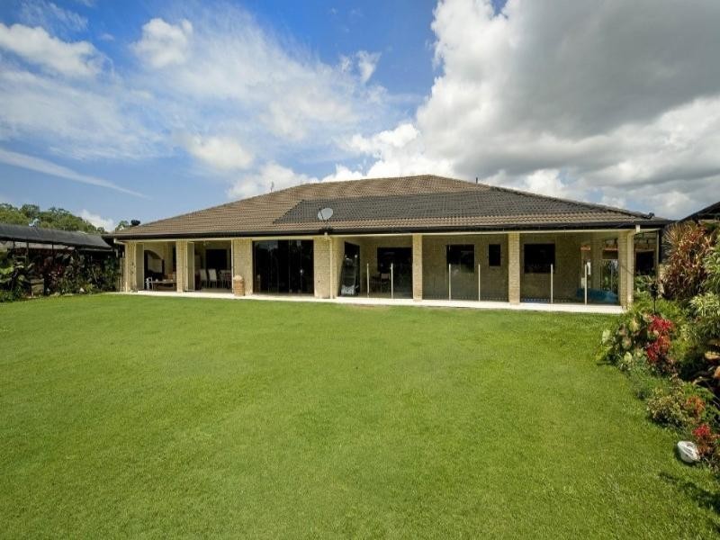 52 Riverdowns Crescent, Helensvale QLD 4212