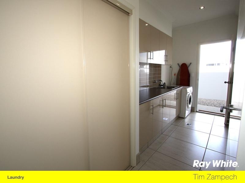 21 North Quay, Biggera Waters QLD 4216