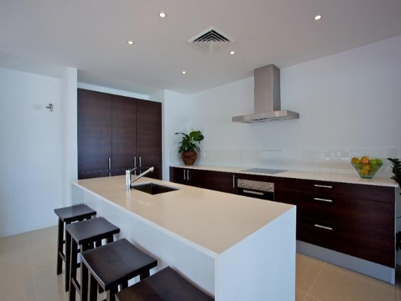 12 Drysdale Place, Paradise Point QLD 4216