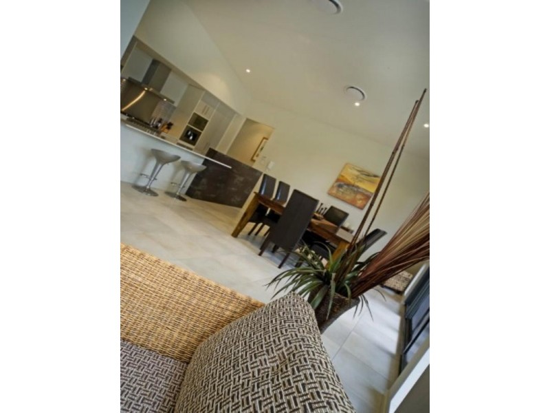 7 Parkview Place, Helensvale QLD 4212