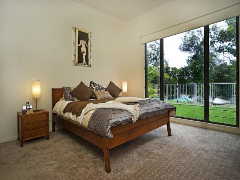 7 Parkview Place, Helensvale QLD 4212