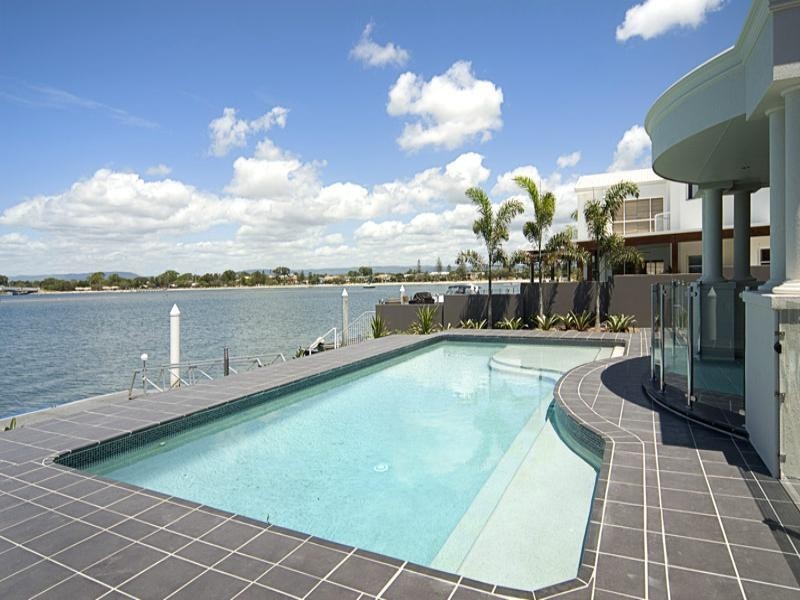 Paradise Point QLD 4216