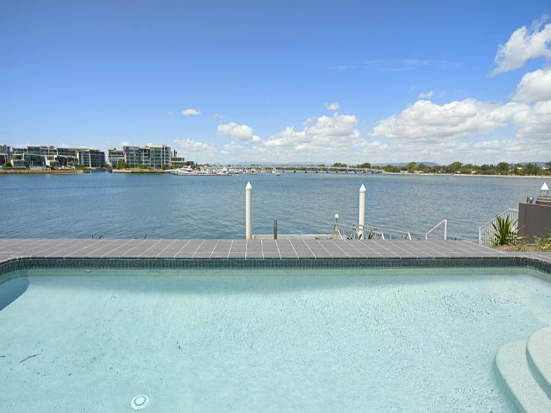 Paradise Point QLD 4216