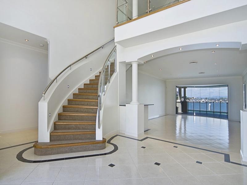 Paradise Point QLD 4216