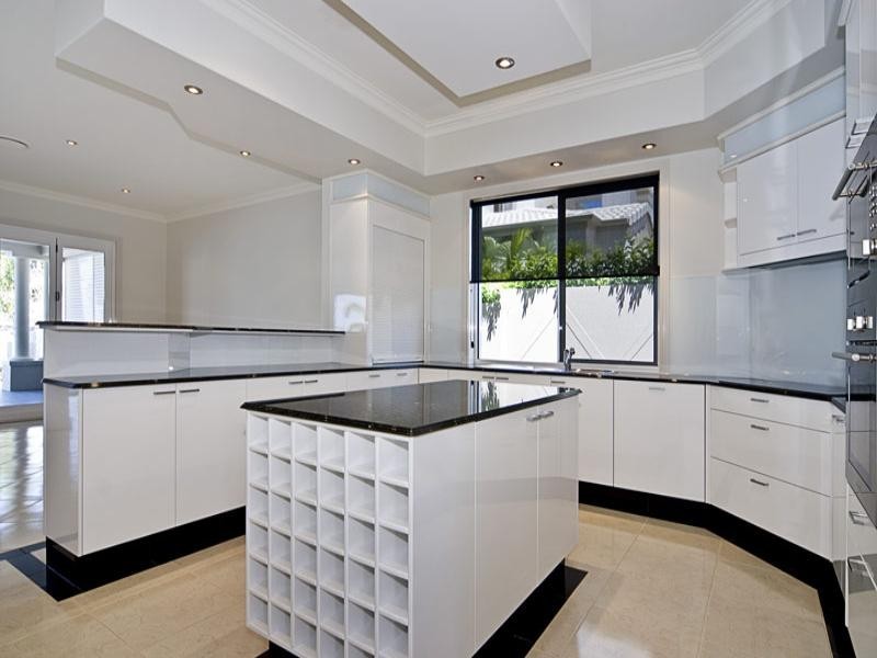 Paradise Point QLD 4216