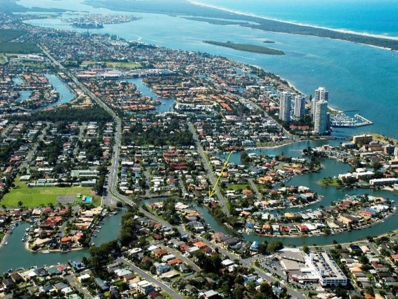 24 Stradbroke Street, Biggera Waters QLD 4216