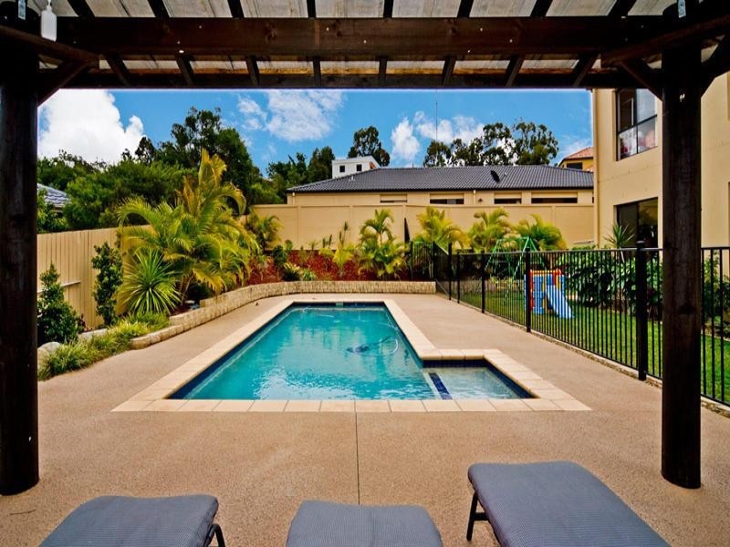 5 Petworth Court, Arundel QLD 4214