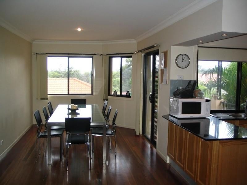 5 Petworth Court, Arundel QLD 4214