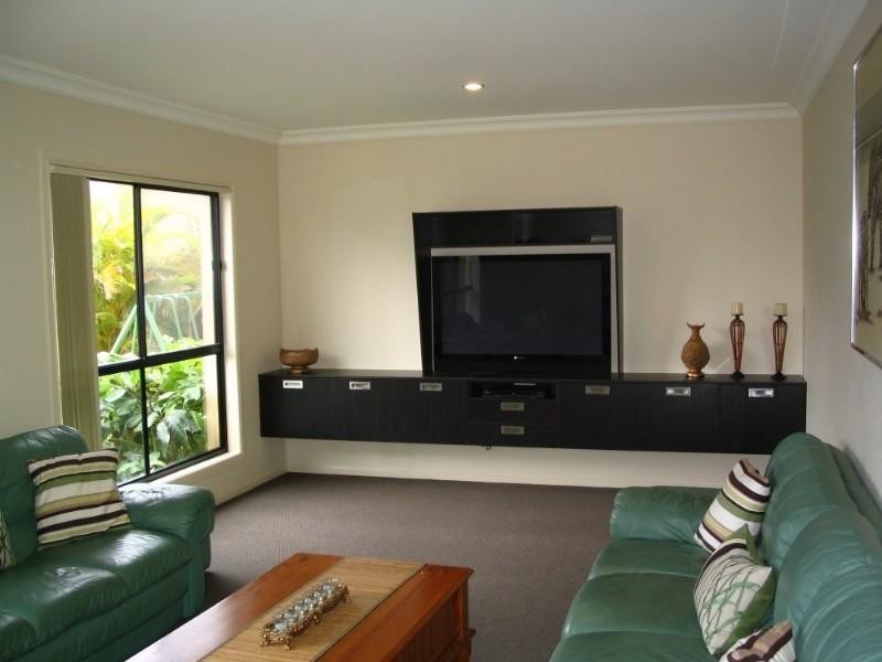 5 Petworth Court, Arundel QLD 4214