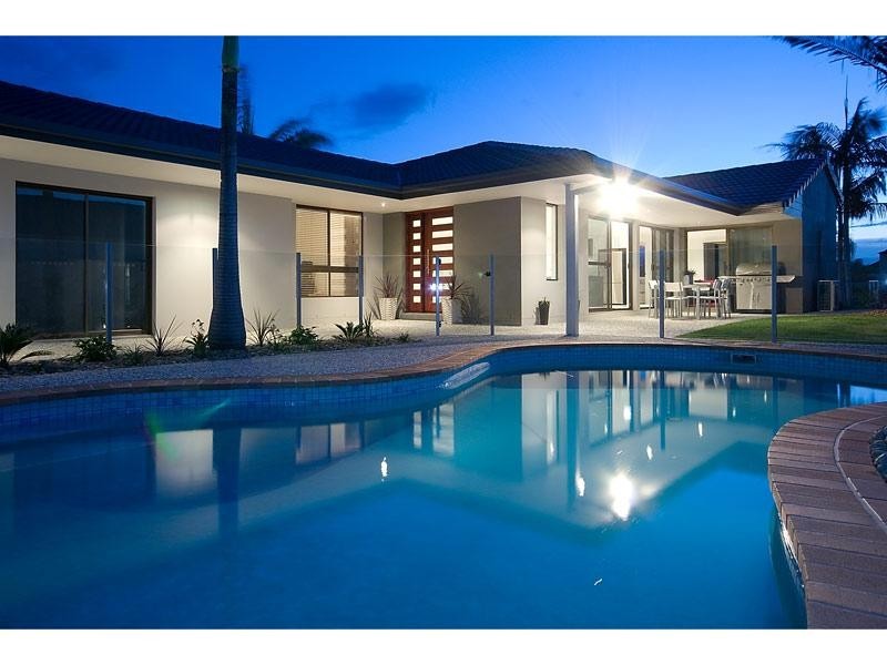 22 Pebble Beach Drive, Runaway Bay QLD 4216