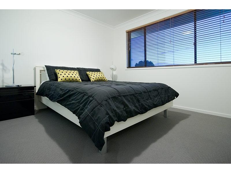 22 Pebble Beach Drive, Runaway Bay QLD 4216