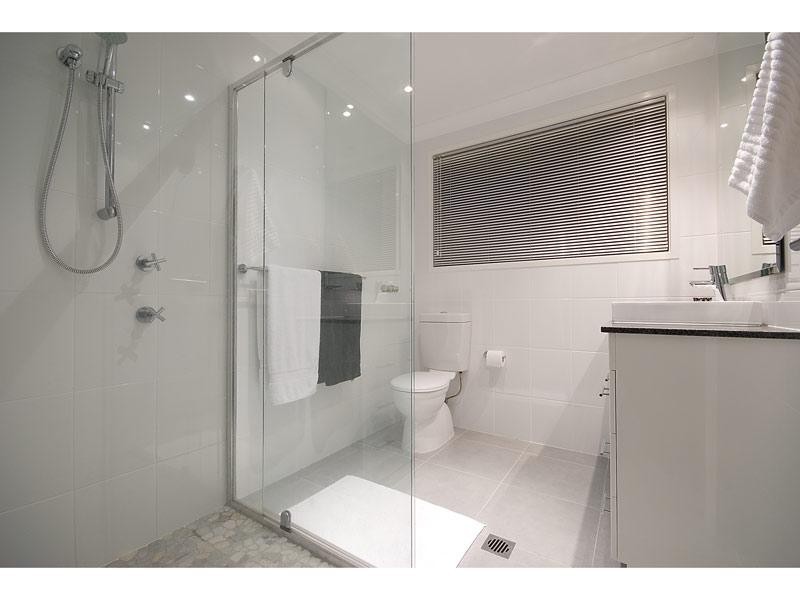 22 Pebble Beach Drive, Runaway Bay QLD 4216