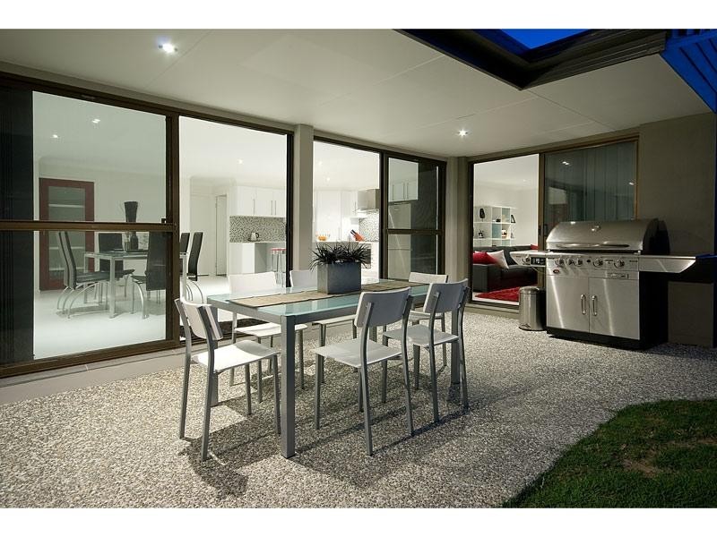 22 Pebble Beach Drive, Runaway Bay QLD 4216