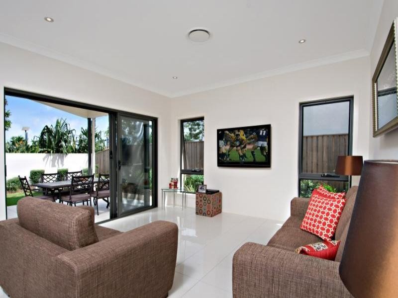 15 The Galley, Hope Island QLD 4212