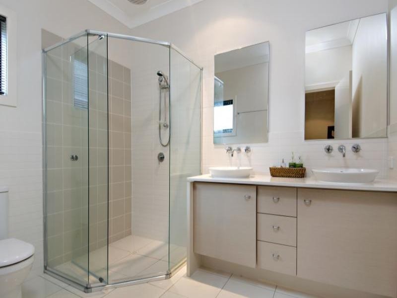 15 The Galley, Hope Island QLD 4212