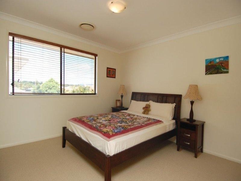 Hope Island QLD 4212