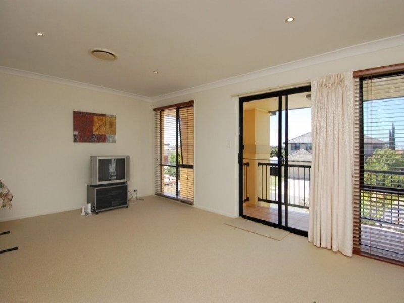 Hope Island QLD 4212