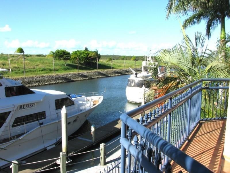 Hope Island QLD 4212
