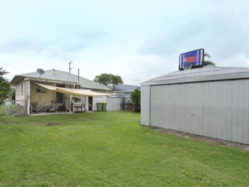31 Ocean Street, Runaway Bay QLD 4216