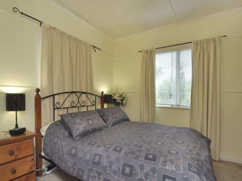 31 Ocean Street, Runaway Bay QLD 4216