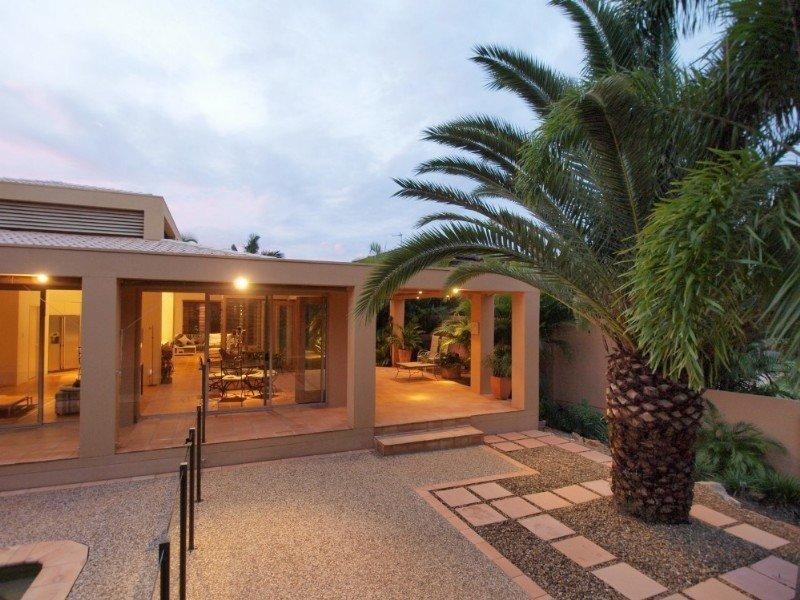 48 Fitzalan Circuit, Arundel QLD 4214