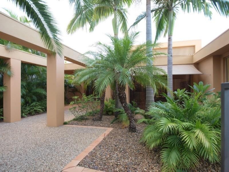48 Fitzalan Circuit, Arundel QLD 4214