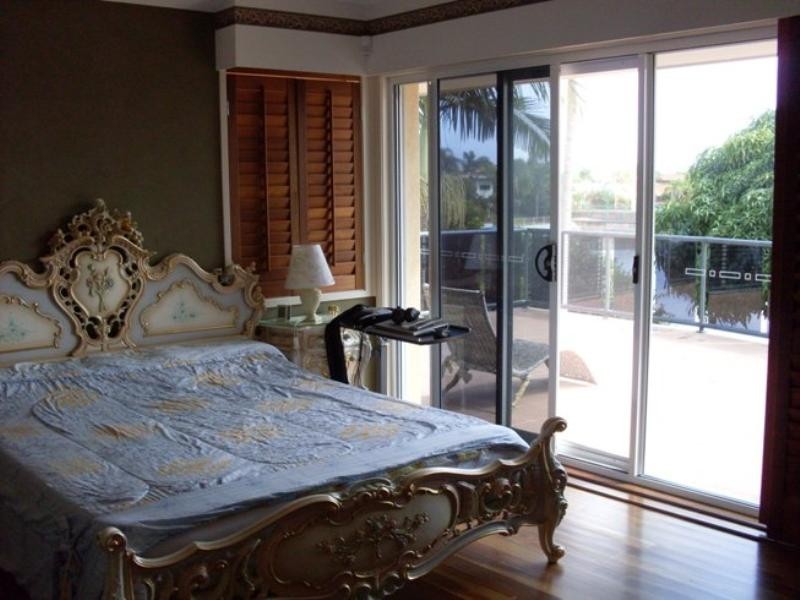 Runaway Bay QLD 4216