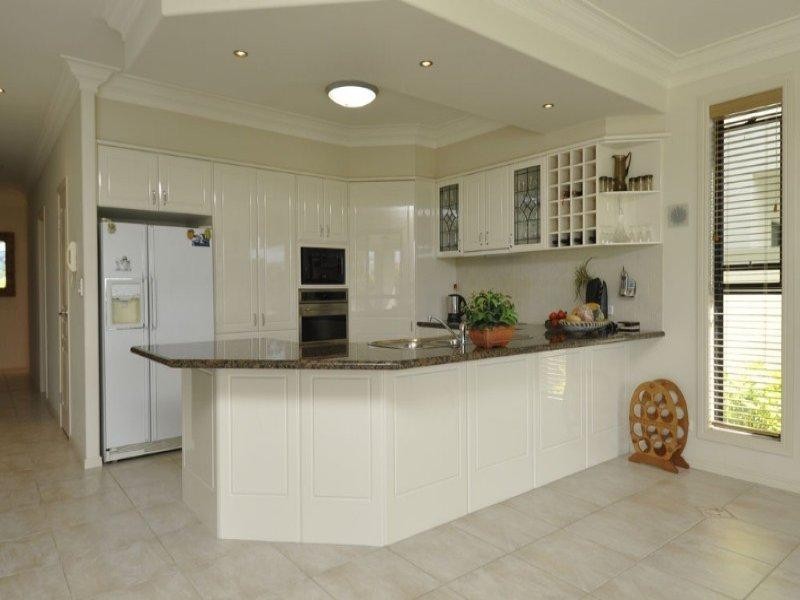 23 Sabrina Avenue, Hope Island QLD 4212