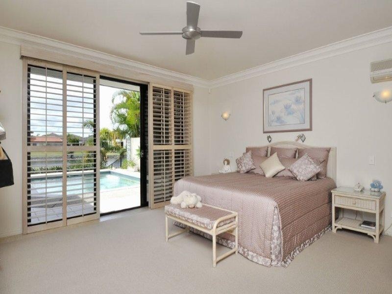 23 Sabrina Avenue, Hope Island QLD 4212