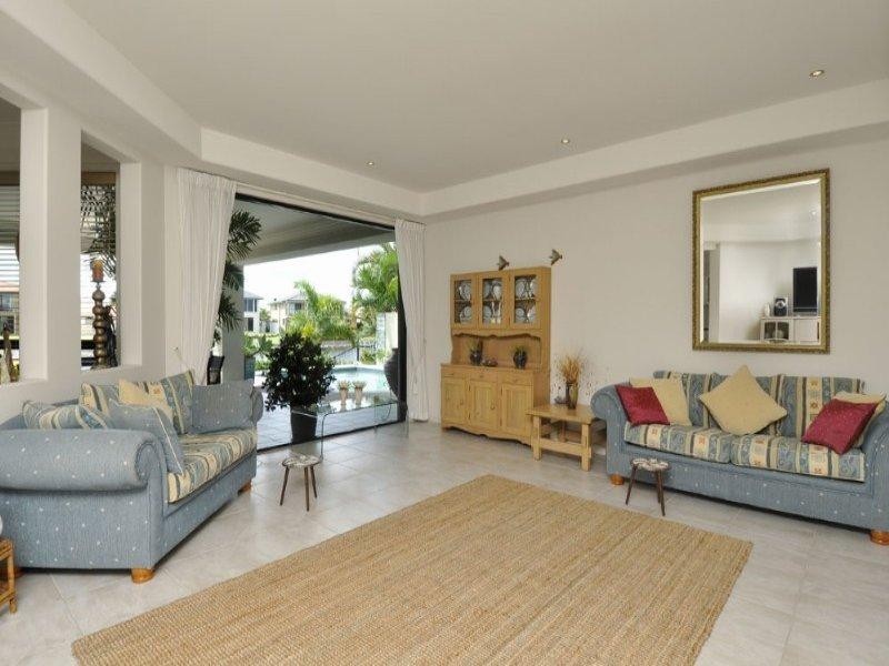23 Sabrina Avenue, Hope Island QLD 4212