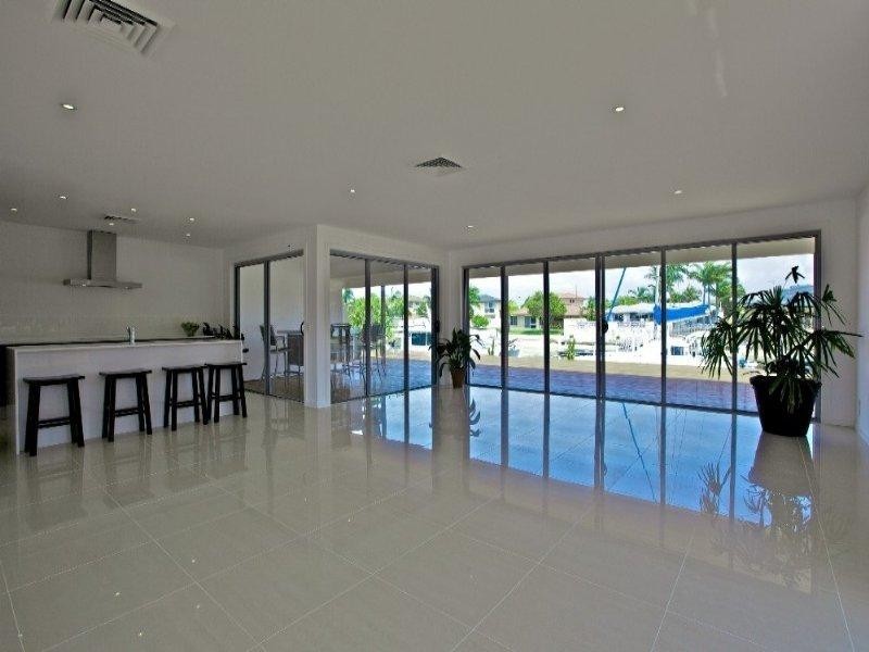 Paradise Point QLD 4216